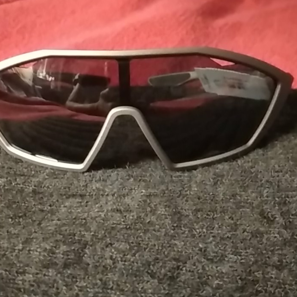 NEW KID'S PRADA SUNSHADE'S -Bonus Included PRADA SCARF UNISEX.. - Picture 7 of 16